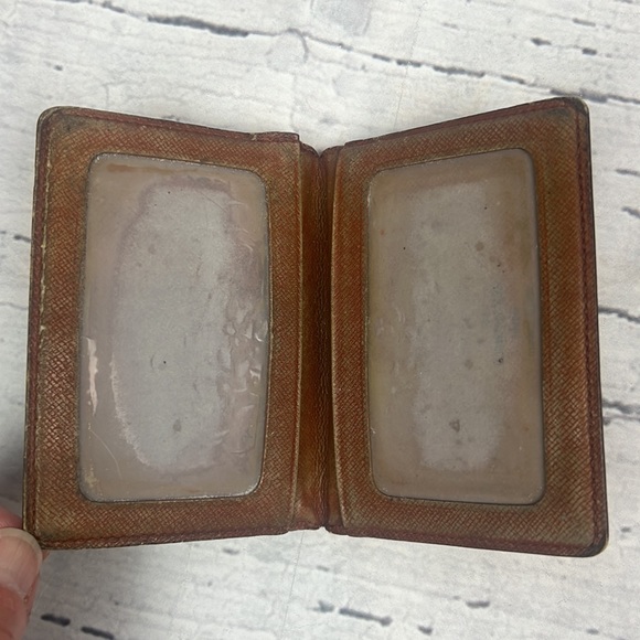 Louis Vuitton - ID/Card Holder - Bi-Fold - Picture 5 of 10